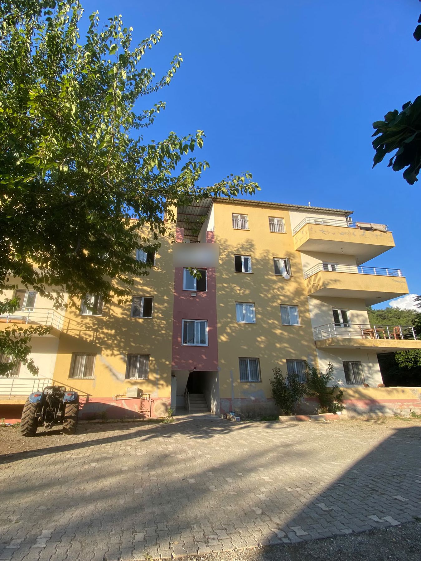 Zümrüt Pansiyon Apart - Apart Giriş