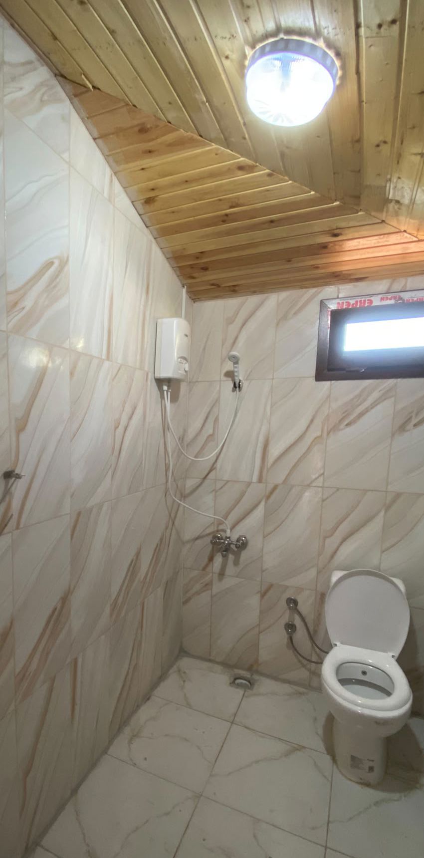 Zümrüt Pansiyon Bungalov - Banyo