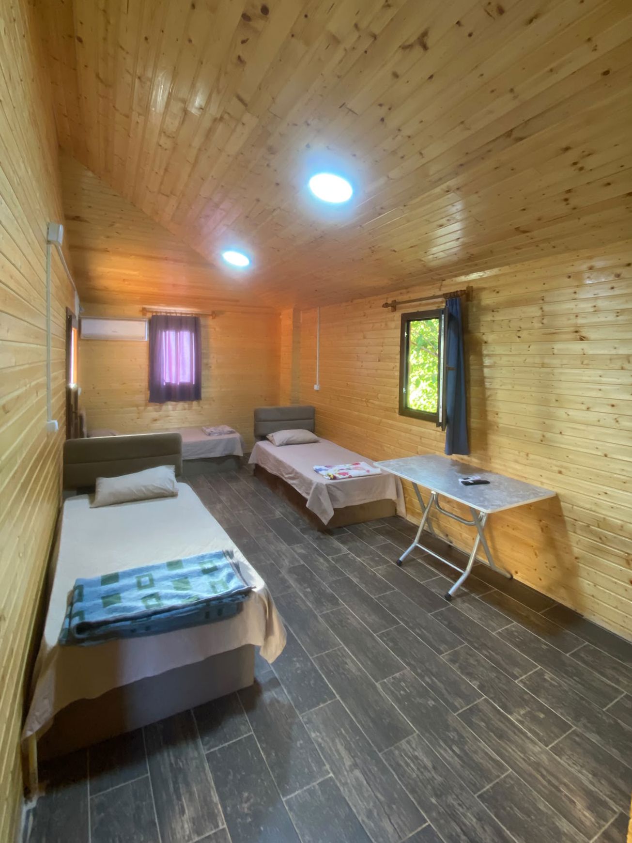 Zümrüt Pansiyon Bungalov - Üç Kişilik Oda